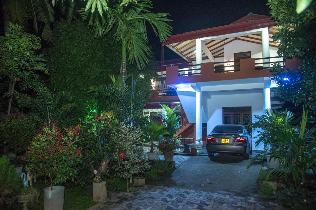 Sadee'S Place Dambulla Exterior photo